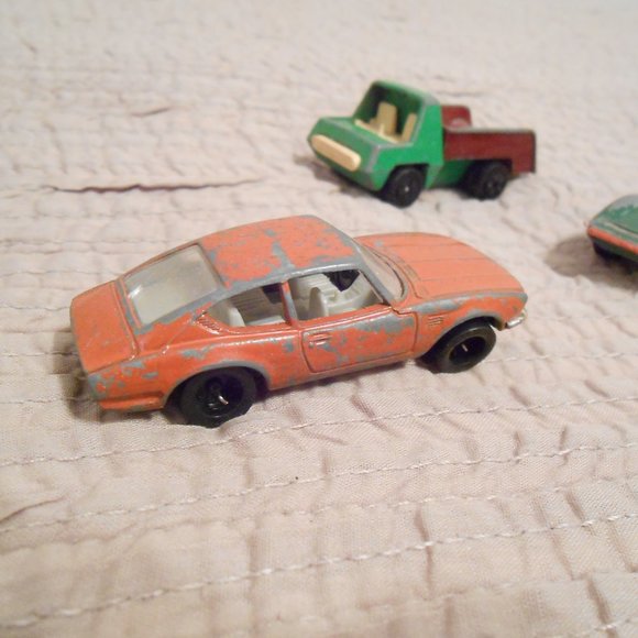 Vintage Playart and Tomica Toy Cars - Picture 3 of 11